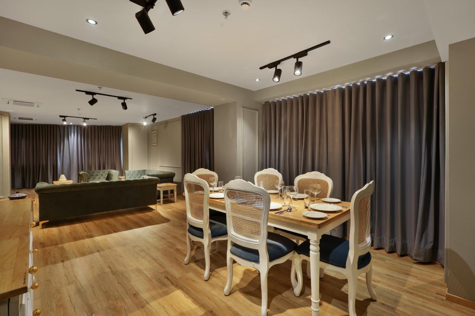 Sunday Hotel Βαντοντάρα Εξωτερικό φωτογραφία