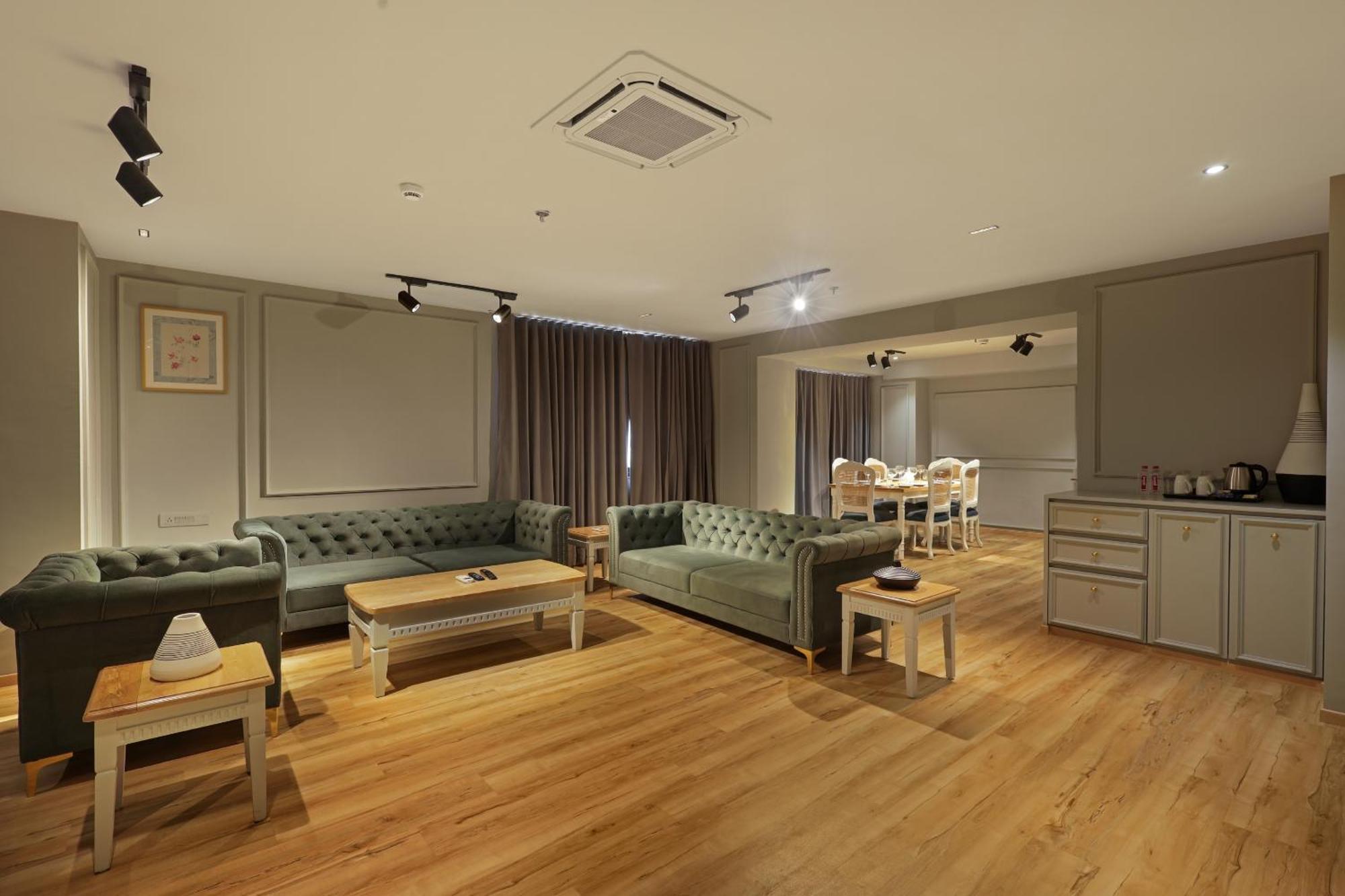 Sunday Hotel Βαντοντάρα Εξωτερικό φωτογραφία