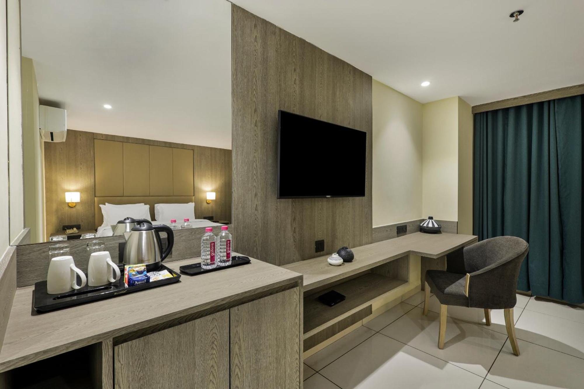 Sunday Hotel Βαντοντάρα Εξωτερικό φωτογραφία