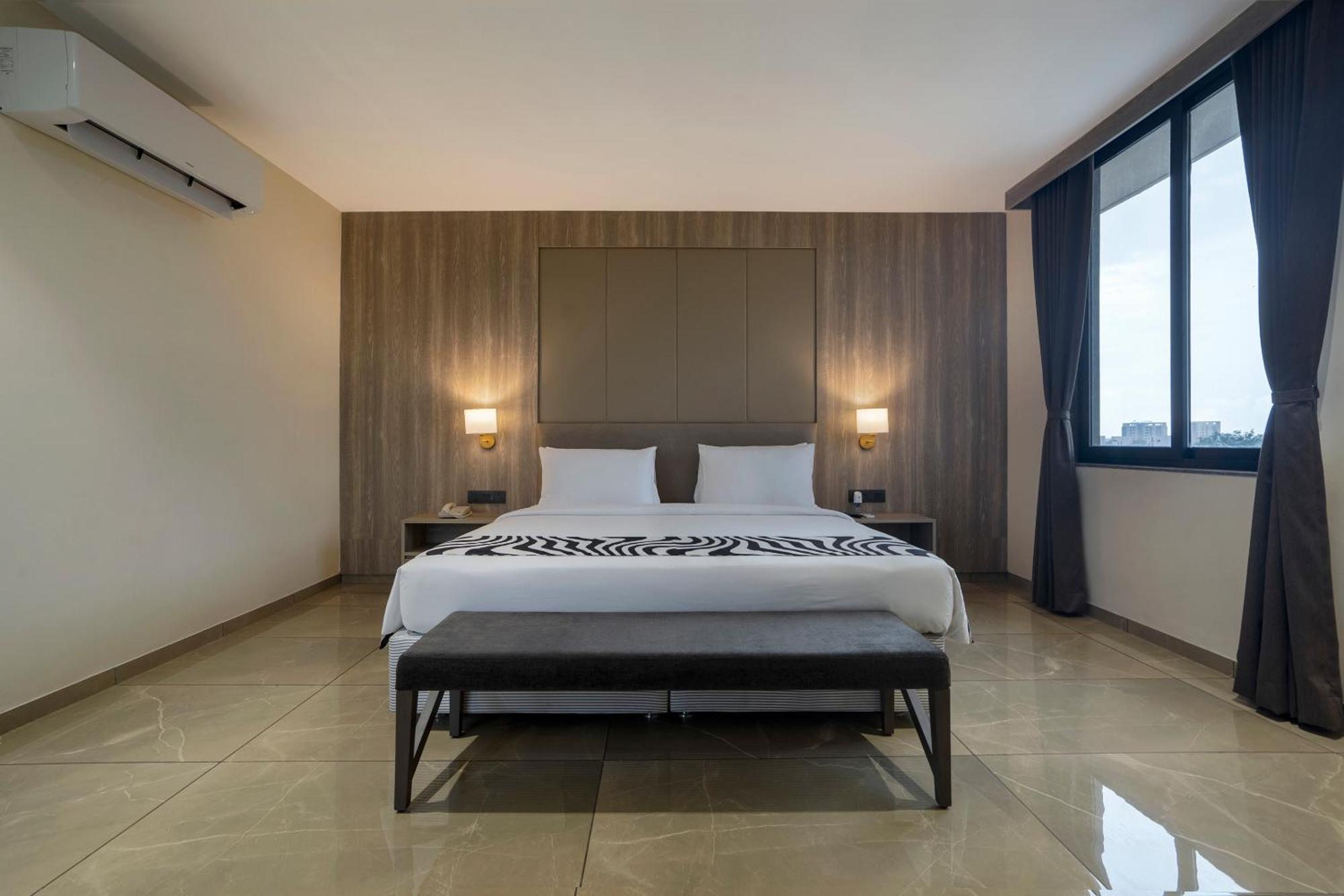 Sunday Hotel Βαντοντάρα Εξωτερικό φωτογραφία