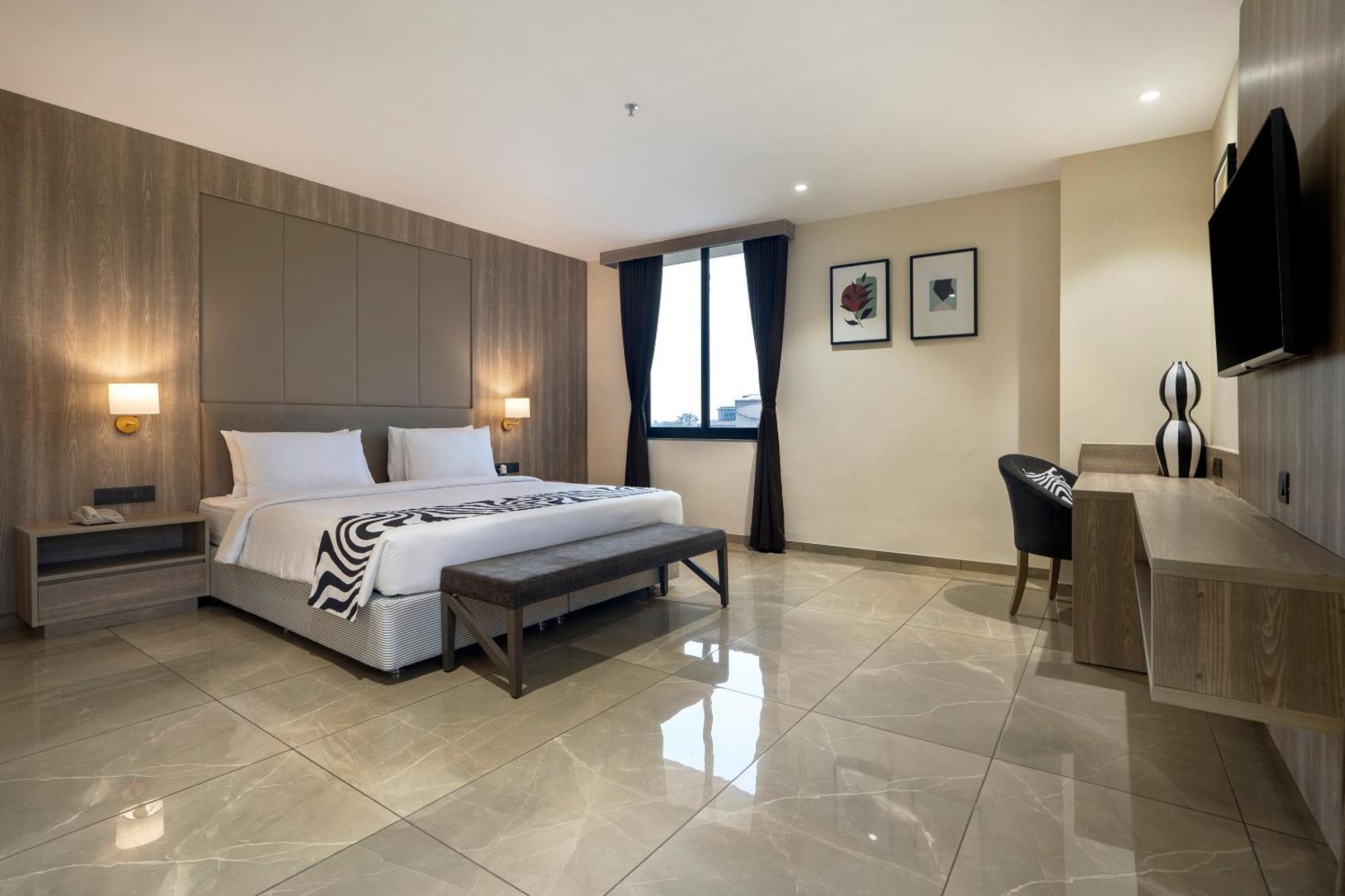 Sunday Hotel Βαντοντάρα Εξωτερικό φωτογραφία