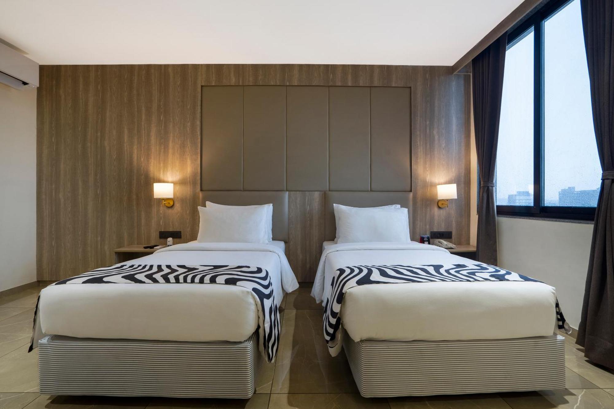 Sunday Hotel Βαντοντάρα Εξωτερικό φωτογραφία