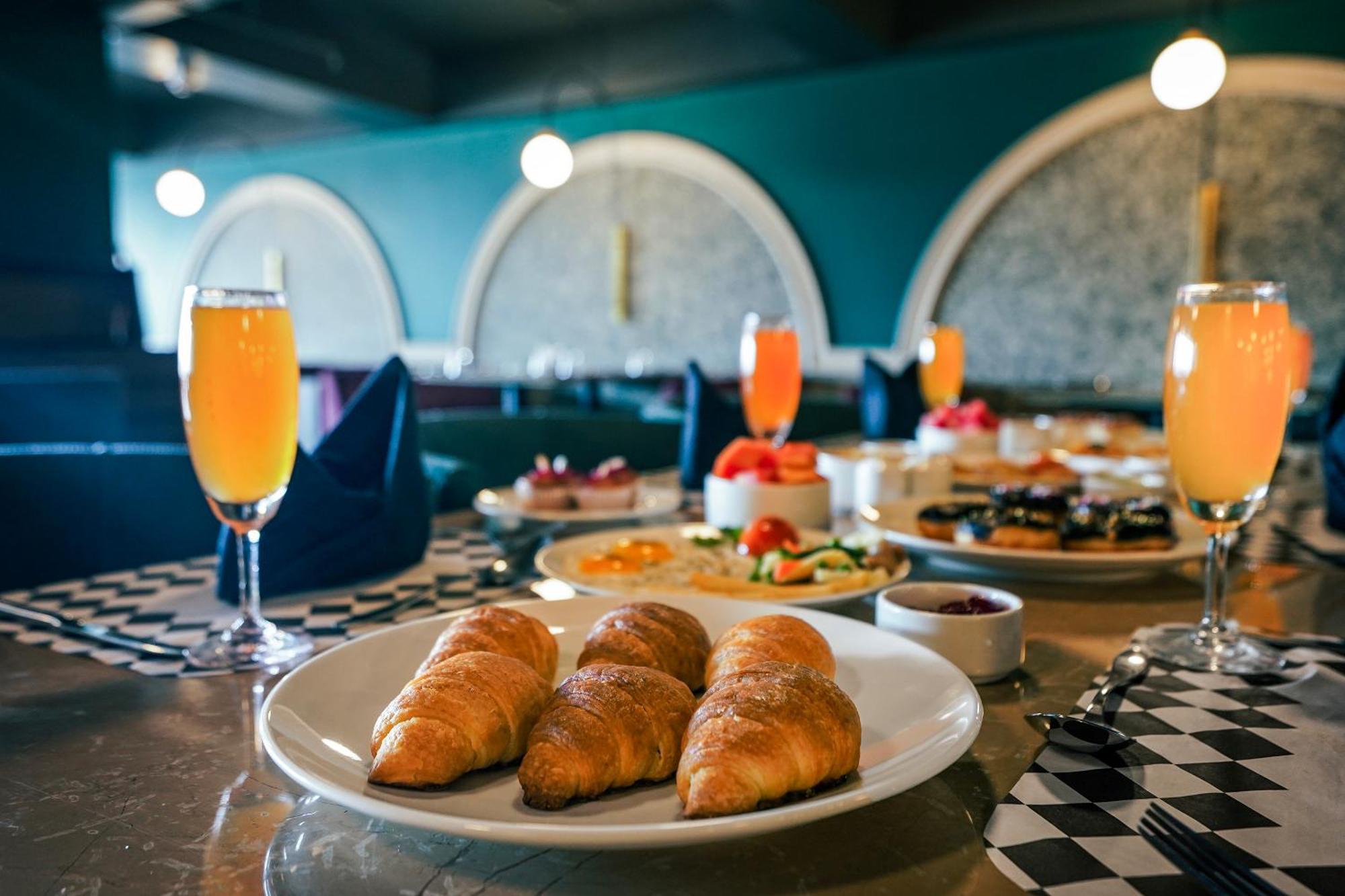 Sunday Hotel Βαντοντάρα Εξωτερικό φωτογραφία