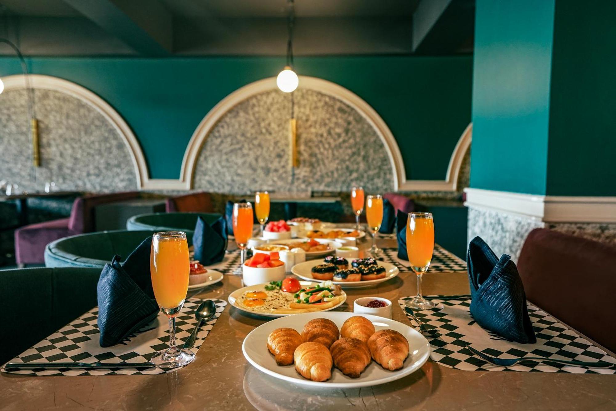 Sunday Hotel Βαντοντάρα Εξωτερικό φωτογραφία