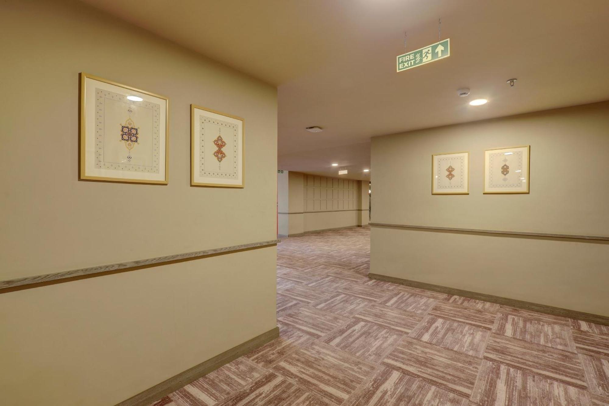 Sunday Hotel Βαντοντάρα Εξωτερικό φωτογραφία